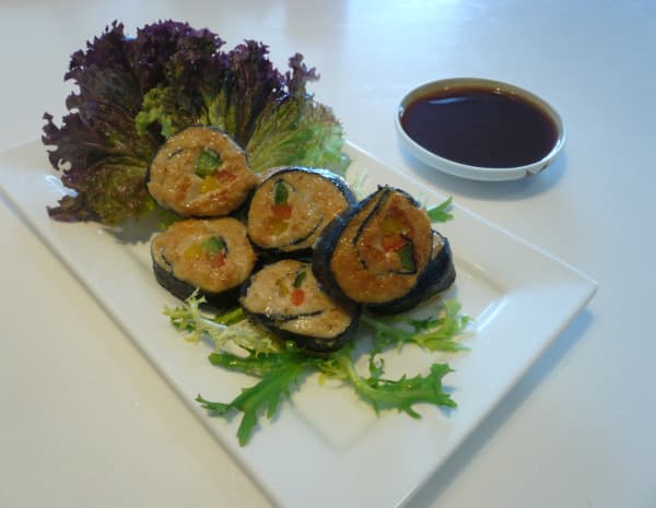 anz600_Chicken-Rolls-with-Toasted-Laver
