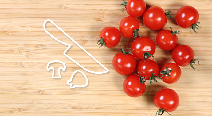 How to halve cherry tomatoes easily 690x380