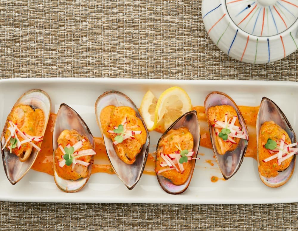 Recipe Baked Mussels with Sriracha Mayo