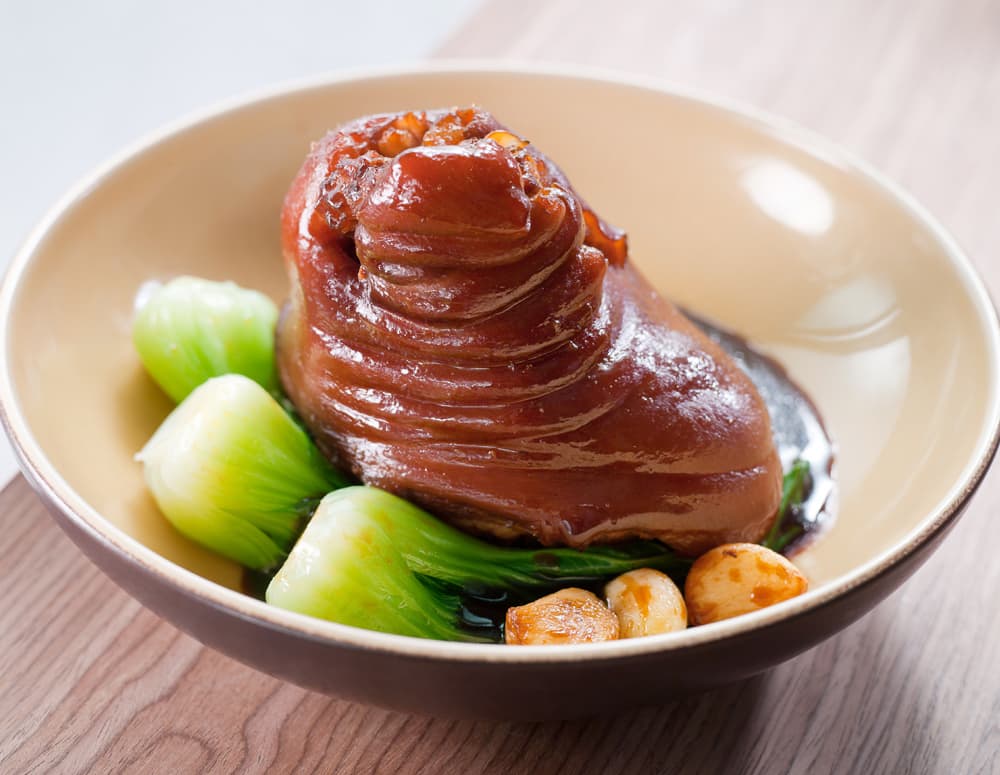 Recipe Pork Knuckle in Brown Braising Sauce