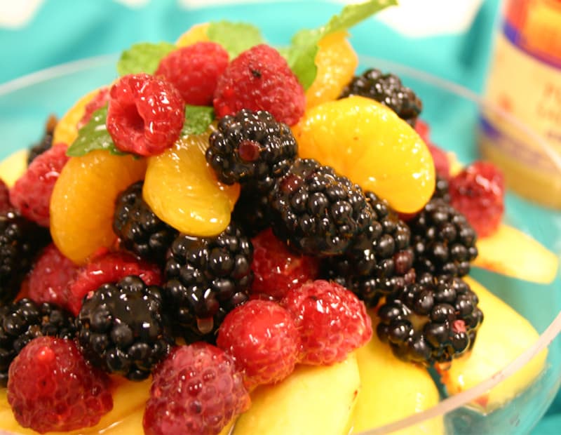 Recipe Summer Fruit with Plum Sauce
