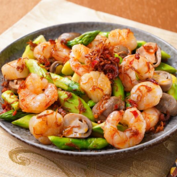 Sauteed Asparagus, Prawn and Scallop with XO Sauce