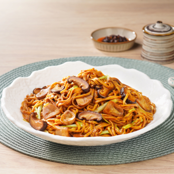 /HK site - homecook/HK Recipes_600_Braised E-Fu Noodles with Double Mushrooms