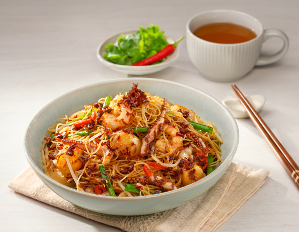 Stir-fried Rice Vermicelli with Seafood in Hot and Spicy XO Sauce