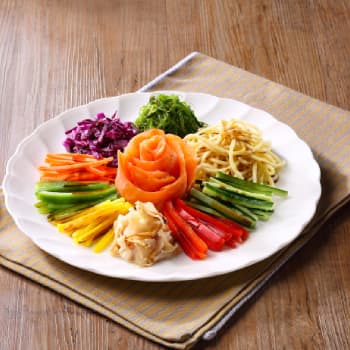 HKrecipe350Chinese Noodle Salad Lo Hei