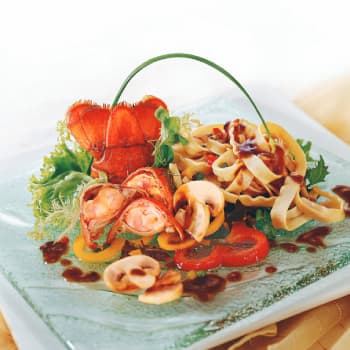 HK_recipe_350_Fettuccine with Lobster in Oyster Sauce_low res