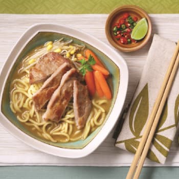 HK_recipe_350_Pork Chop Ramen in Green Curry Soup