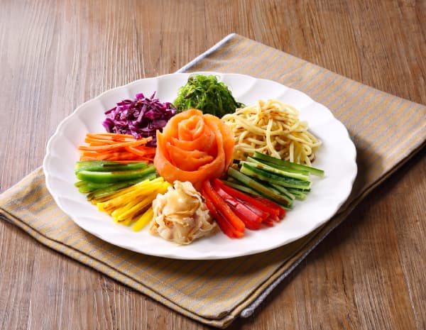 HKrecipe600Chinese Noodle Salad Lo Hei