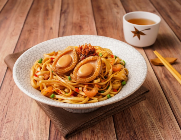 Spring Onion Mixed Noodles with Abalone_600x465
