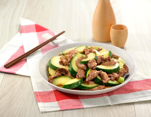 HK_recipe_600_Stir-Fried Beef and Cucumber with Oyster Sauce