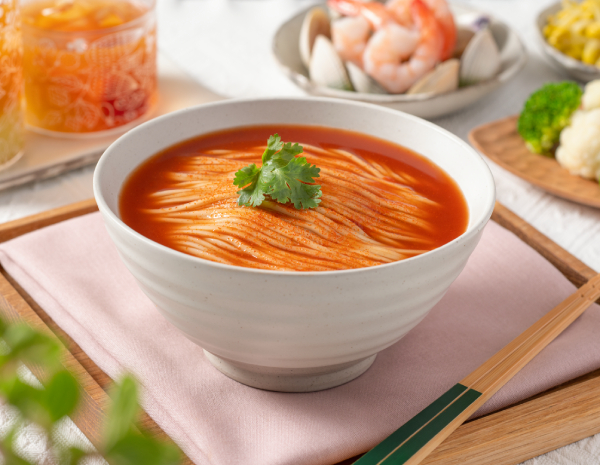 Noodles in spicy tomato soup