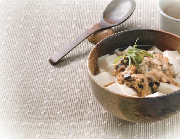 Minced Chicken and Mushrooms on Tofu