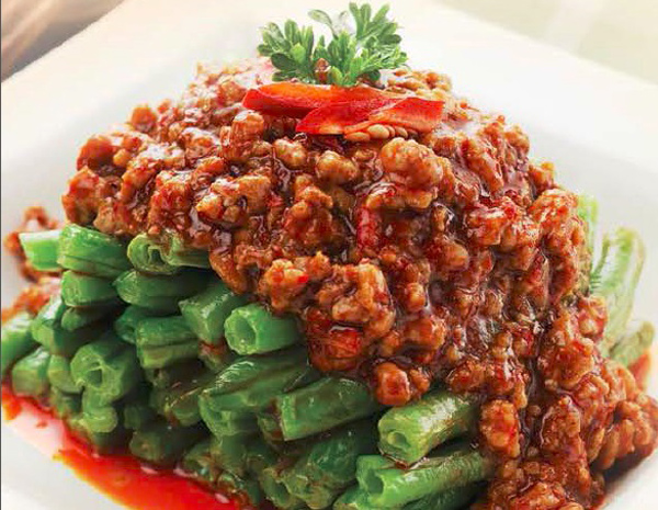 Recipe Sauteed String Beans with Spicy Ground Pork