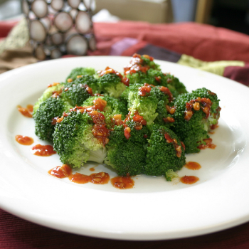 Recipe Soy Broccoli Salad with Panda Brand Chili Garlic Sauce S
