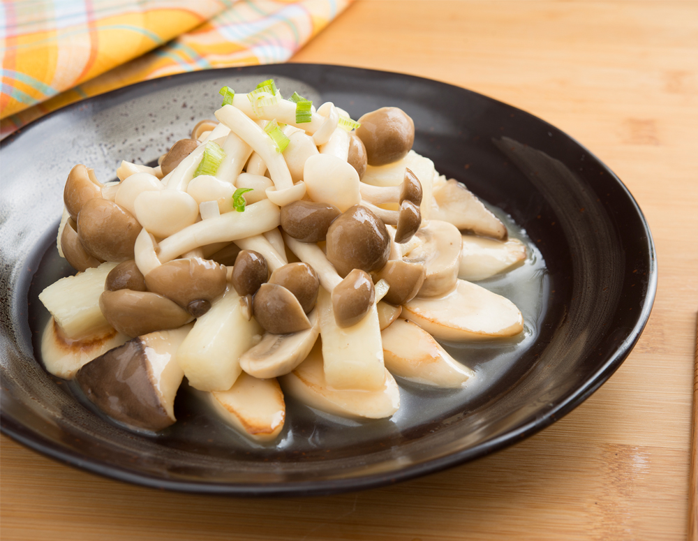Recipe Stir-Fried Nagaimo and Mixed Mushrooms