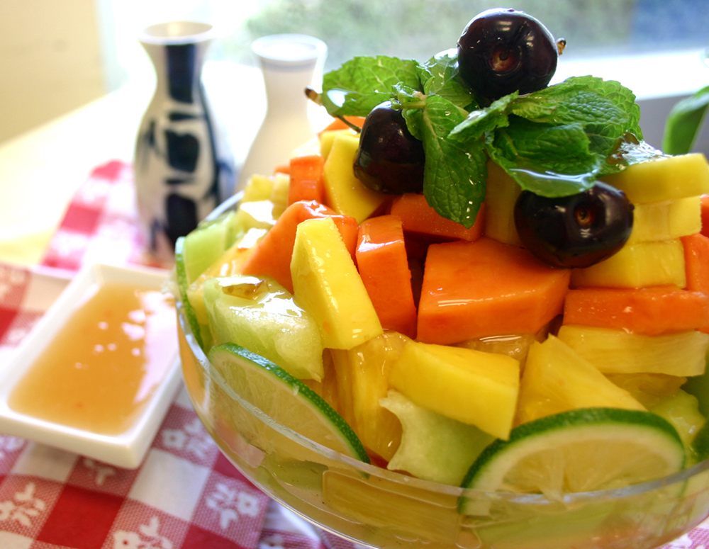 Recipe Tropical Fruit Mix with Plum Sauce