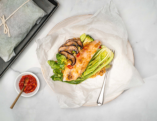 Web Res Steamed Fish Parcels with Brown Rice and Greens Top-down Landscape
