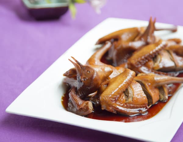 Braised Quail in Soy and Oyster Sauce